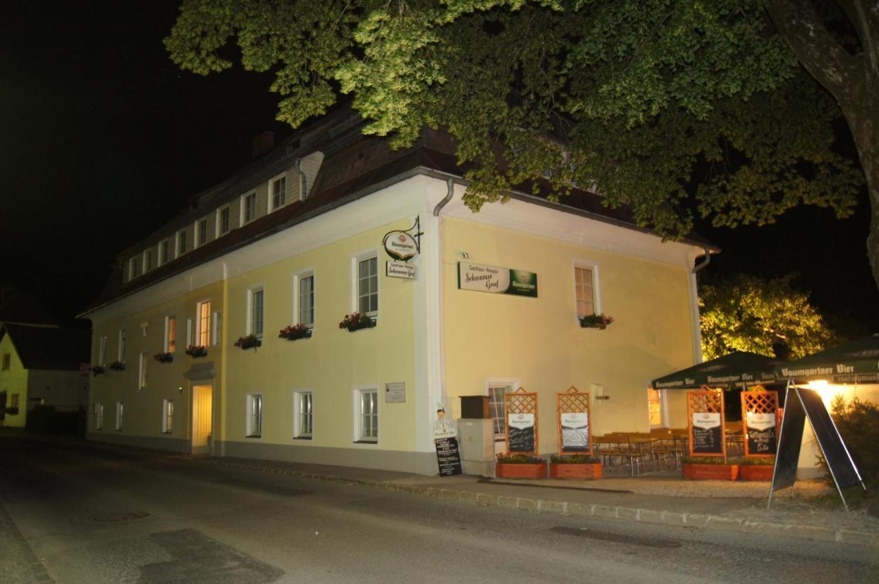 Gasthaus-Pension Schwarzer Graf Уиндишгарстен Екстериор снимка