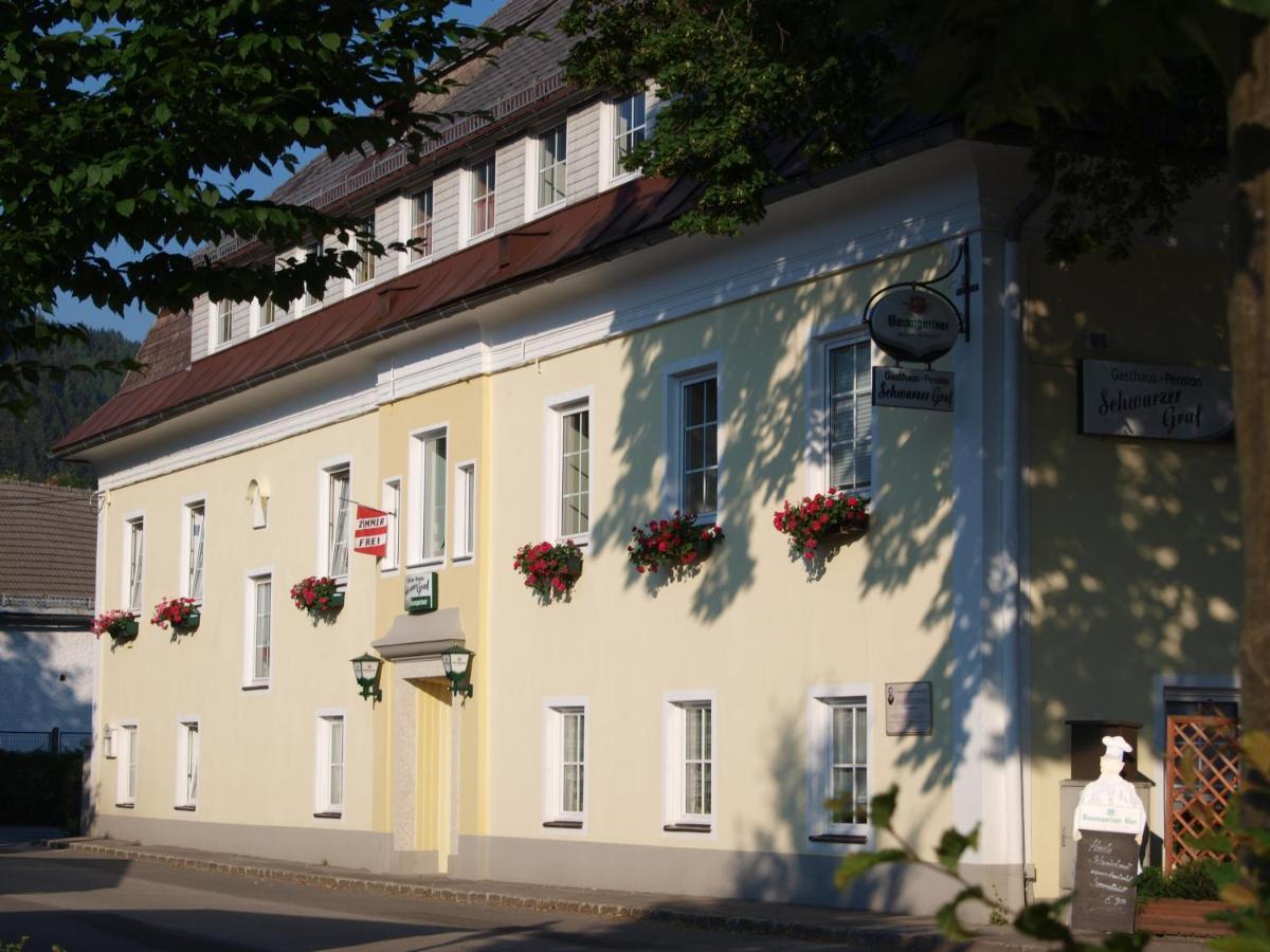 Gasthaus-Pension Schwarzer Graf Уиндишгарстен Екстериор снимка